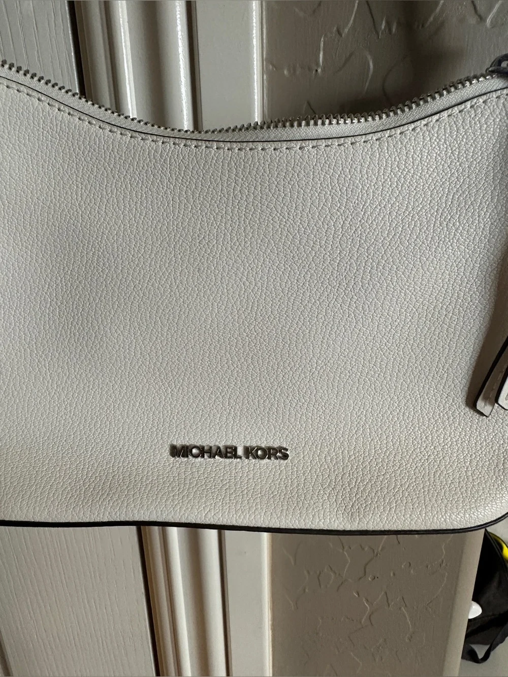 Michael Kors White Pebbled Leather Crossbody Shoulder Bag - Picture 3 of 5